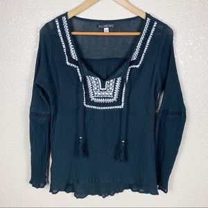 Billabong black bohemian tassel top size Medium